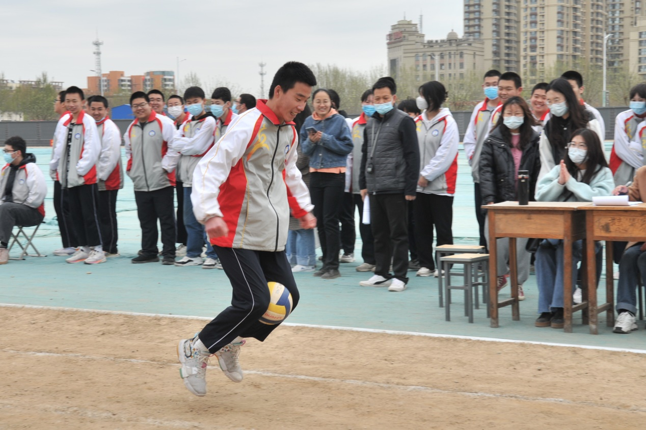 双减在线，阳光体育——栾城中学召开趣味运动会